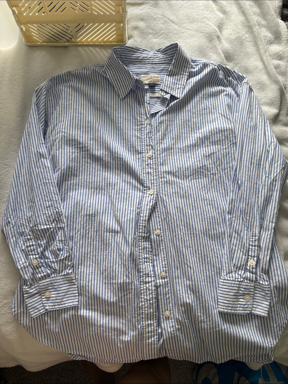 Universal Thread Men's Blue & White Vertical Stripe Dress Shirt